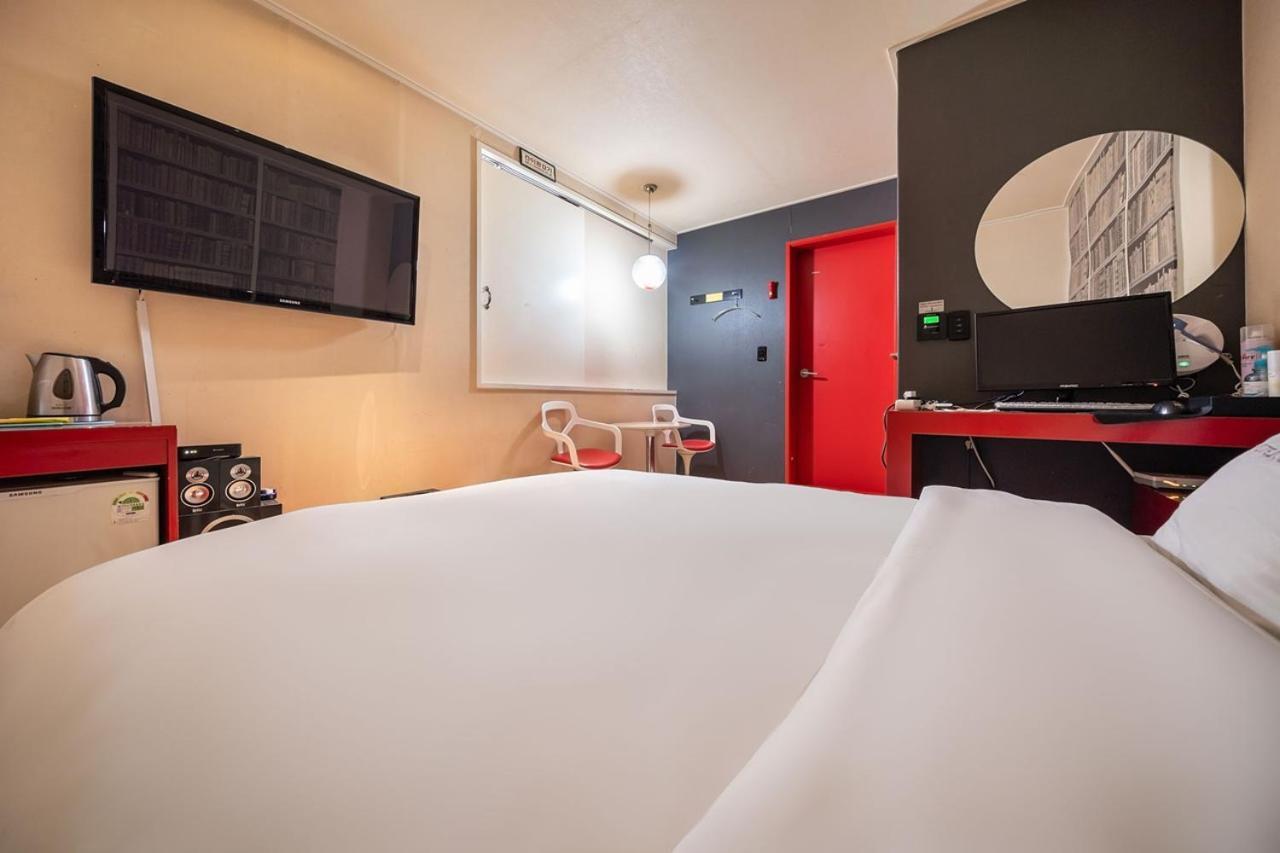 Guri Lexy Hotel Exteriör bild